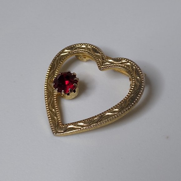 Vintage Heart Shaped Metal And Red Glass Brooch - Picture 2 of 13